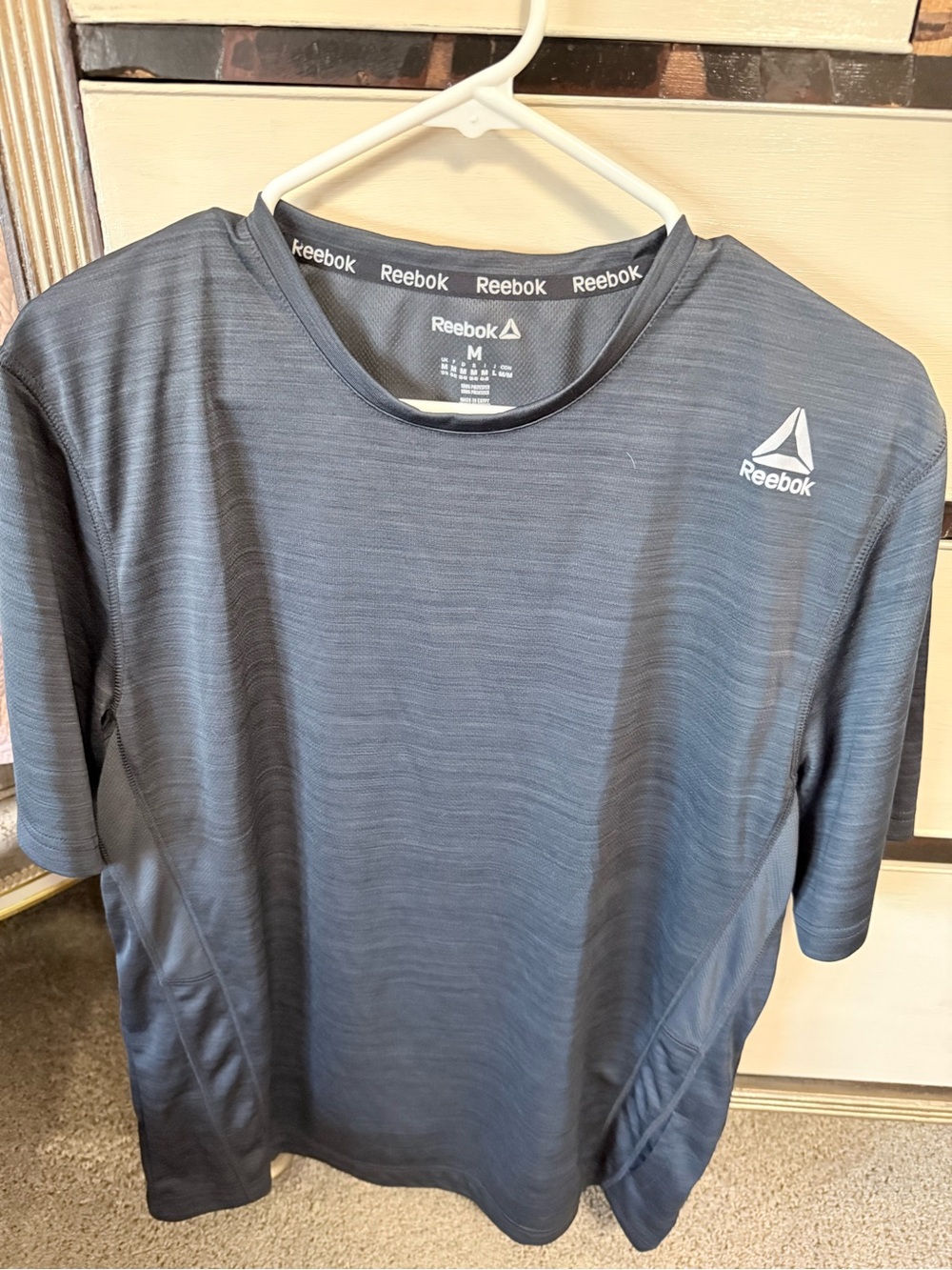 Reebok Men’s Heathered Slate Gray Performance Tee
